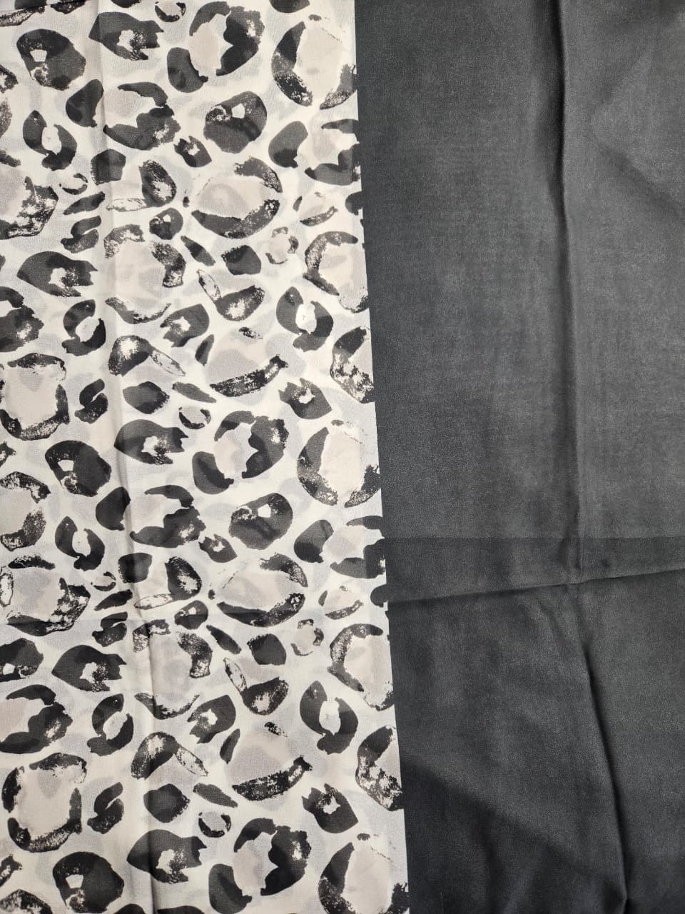 Parted Black n White Cheetah Print