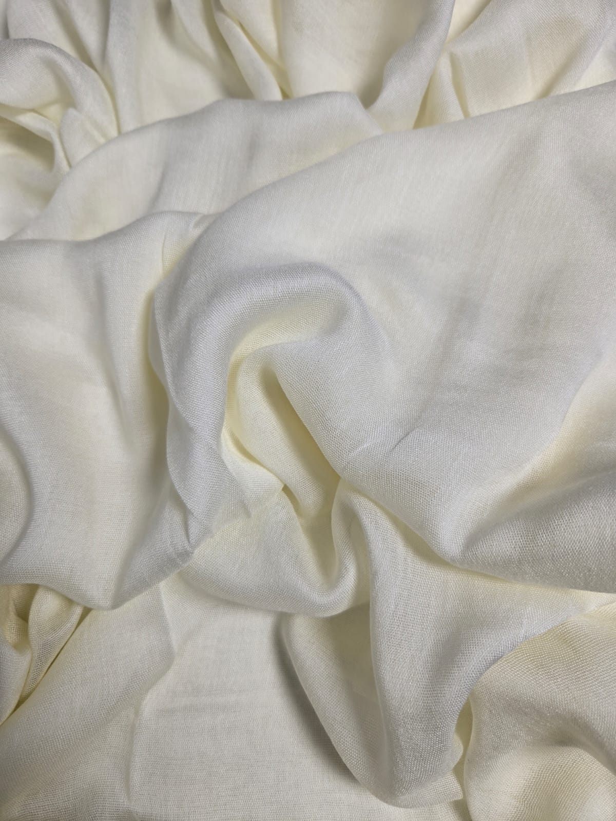 Modal Off White Hijab