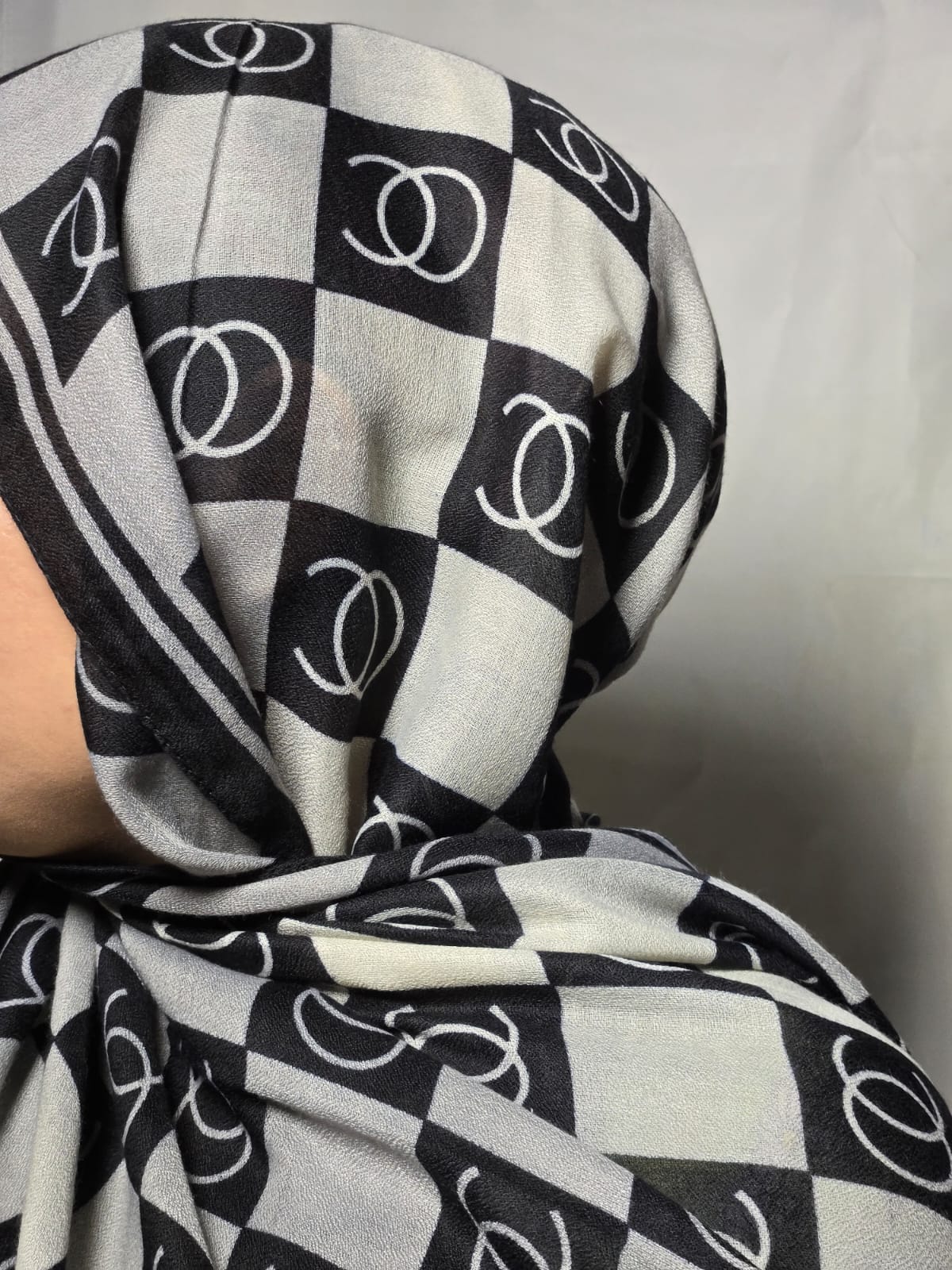 Black And White Hijab